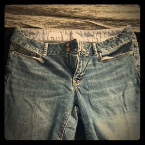 Mid rise Gap 1969 jeans